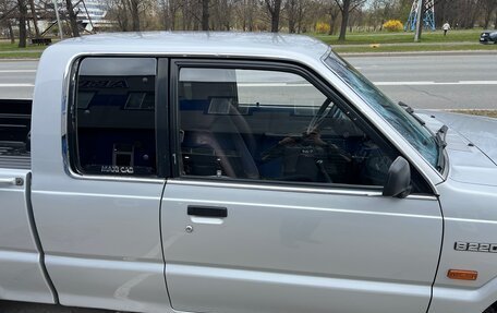Mazda B-series, 1989 год, 900 000 рублей, 15 фотография
