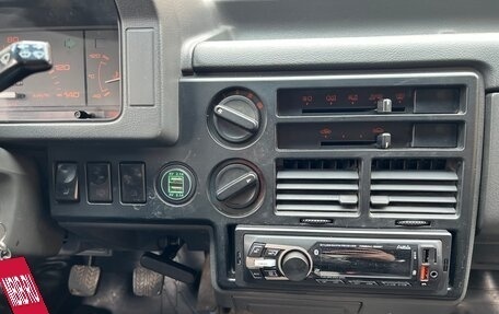 Mazda B-series, 1989 год, 900 000 рублей, 28 фотография