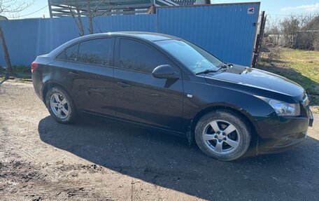 Chevrolet Cruze II, 2011 год, 700 000 рублей, 4 фотография