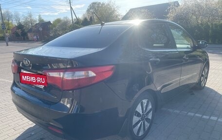 KIA Rio III рестайлинг, 2013 год, 890 000 рублей, 3 фотография