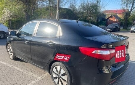 KIA Rio III рестайлинг, 2013 год, 890 000 рублей, 4 фотография