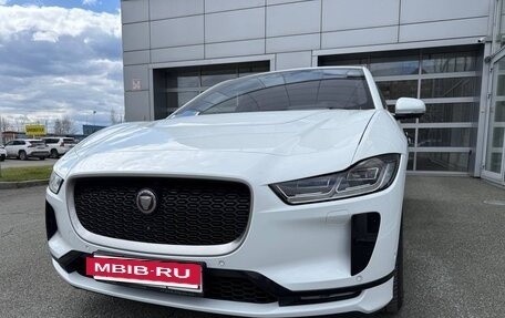 Jaguar I-Pace I, 2020 год, 4 000 000 рублей, 10 фотография