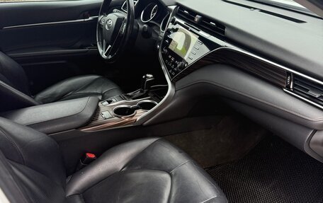 Toyota Camry, 2020 год, 2 430 000 рублей, 3 фотография