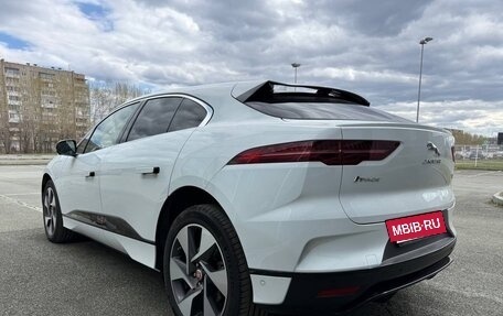 Jaguar I-Pace I, 2020 год, 4 000 000 рублей, 17 фотография