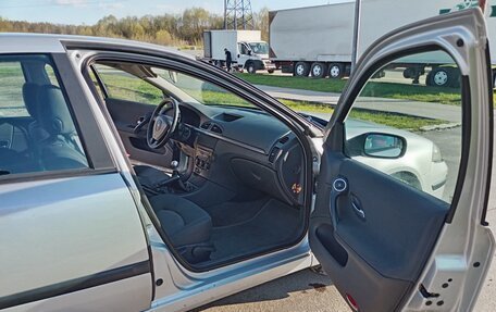 Renault Laguna II, 2006 год, 400 000 рублей, 7 фотография