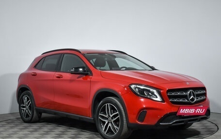 Mercedes-Benz GLA, 2017 год, 1 999 900 рублей, 3 фотография