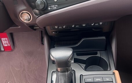 Lexus ES VII, 2019 год, 4 300 000 рублей, 14 фотография