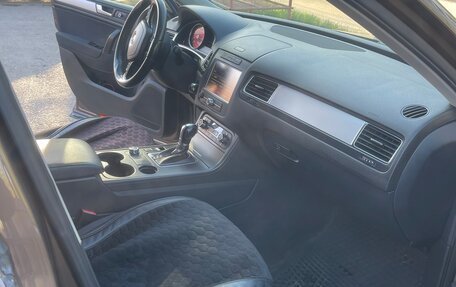 Volkswagen Touareg III, 2010 год, 1 660 000 рублей, 13 фотография