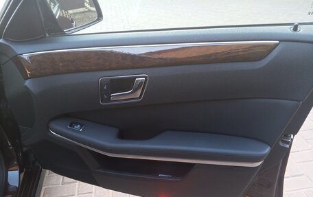 Mercedes-Benz E-Класс, 2011 год, 1 800 000 рублей, 12 фотография