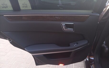 Mercedes-Benz E-Класс, 2011 год, 1 800 000 рублей, 14 фотография