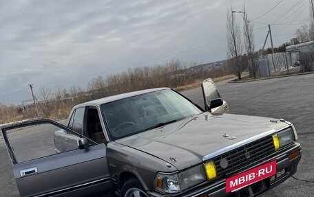 Toyota Crown, 1991 год, 210 000 рублей, 4 фотография