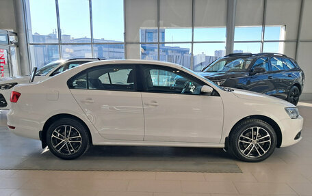 Volkswagen Jetta VI, 2014 год, 1 378 000 рублей, 8 фотография