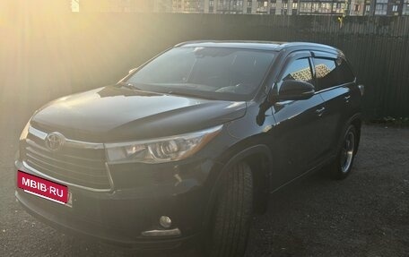 Toyota Highlander III, 2014 год, 2 500 000 рублей, 4 фотография