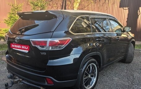 Toyota Highlander III, 2014 год, 2 500 000 рублей, 2 фотография