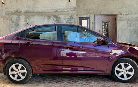 Hyundai Solaris II рестайлинг, 2011 год, 850 000 рублей, 7 фотография