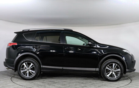 Toyota RAV4, 2017 год, 2 399 000 рублей, 4 фотография