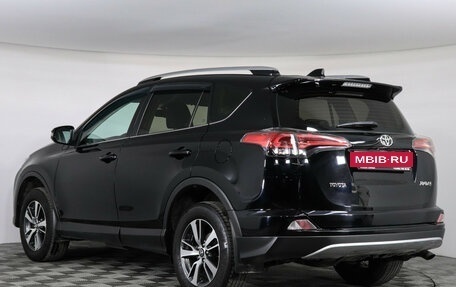 Toyota RAV4, 2017 год, 2 399 000 рублей, 7 фотография