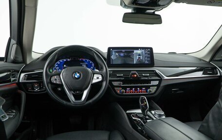 BMW 5 серия, 2020 год, 4 599 050 рублей, 8 фотография