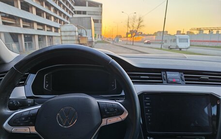 Volkswagen Passat B8 рестайлинг, 2021 год, 3 750 000 рублей, 13 фотография