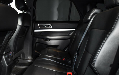 Ford Explorer VI, 2016 год, 2 690 000 рублей, 12 фотография