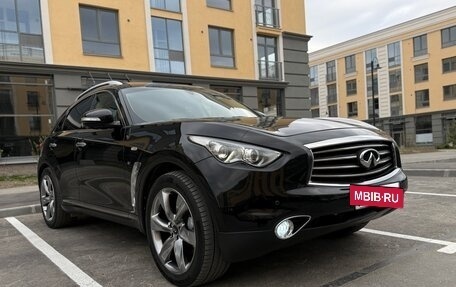 Infiniti FX II, 2011 год, 1 620 000 рублей, 19 фотография