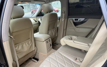 Infiniti FX II, 2011 год, 1 620 000 рублей, 31 фотография