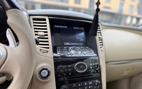 Infiniti FX II, 2011 год, 1 620 000 рублей, 28 фотография