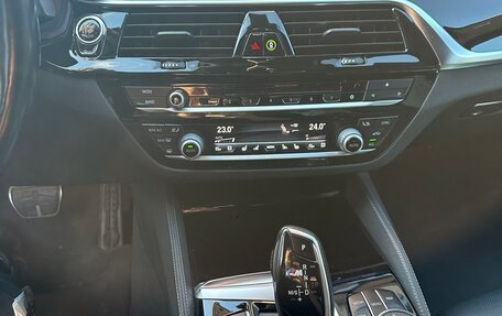 BMW 5 серия, 2018 год, 4 500 000 рублей, 11 фотография