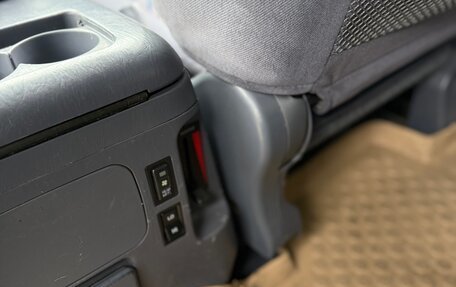 Toyota Land Cruiser Prado 90 рестайлинг, 1998 год, 1 050 000 рублей, 15 фотография