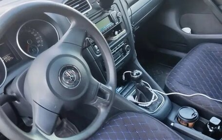 Volkswagen Golf VI, 2011 год, 550 000 рублей, 3 фотография