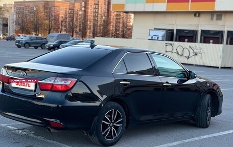 Toyota Camry, 2017 год, 1 700 000 рублей, 10 фотография