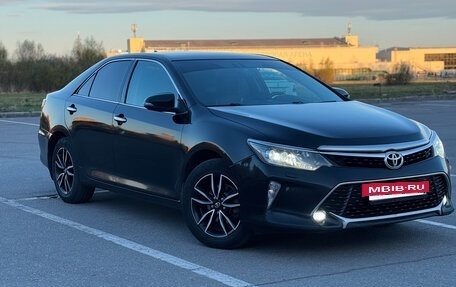 Toyota Camry, 2017 год, 1 700 000 рублей, 12 фотография