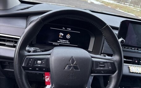 Mitsubishi Outlander, 2022 год, 3 600 000 рублей, 12 фотография