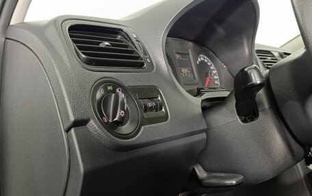 Volkswagen Polo VI (EU Market), 2015 год, 900 000 рублей, 9 фотография