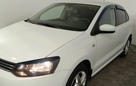 Volkswagen Polo VI (EU Market), 2015 год, 900 000 рублей, 18 фотография