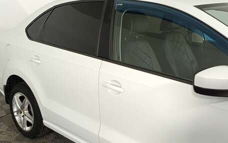 Volkswagen Polo VI (EU Market), 2015 год, 900 000 рублей, 19 фотография