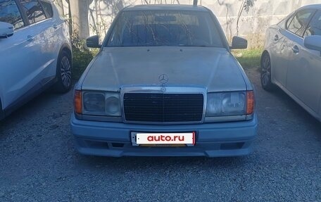 Mercedes-Benz E-Класс, 1992 год, 385 000 рублей, 1 фотография
