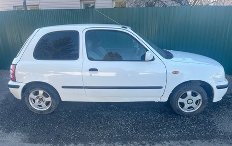 Nissan March II, 2001 год, 200 000 рублей, 10 фотография