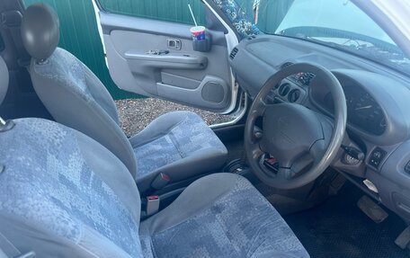 Nissan March II, 2001 год, 200 000 рублей, 19 фотография