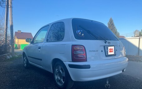 Nissan March II, 2001 год, 200 000 рублей, 12 фотография