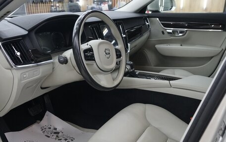 Volvo S90 II рестайлинг, 2017 год, 2 990 000 рублей, 7 фотография