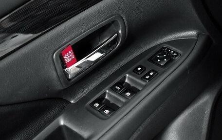 Mitsubishi Outlander III рестайлинг 3, 2017 год, 1 690 000 рублей, 5 фотография