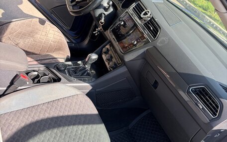 Volkswagen Tiguan II, 2019 год, 2 000 000 рублей, 7 фотография
