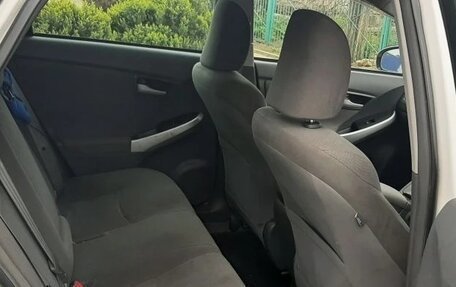 Toyota Prius, 2011 год, 980 000 рублей, 10 фотография
