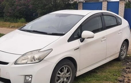 Toyota Prius, 2011 год, 980 000 рублей, 6 фотография