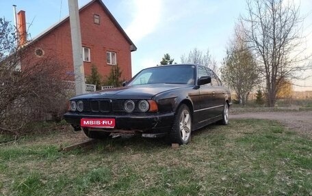 BMW 5 серия, 1993 год, 300 000 рублей, 1 фотография