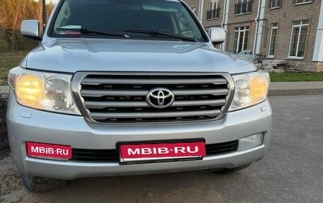 Toyota Land Cruiser 200, 2011 год, 3 000 000 рублей, 1 фотография