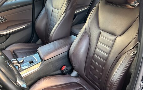 BMW 3 серия, 2020 год, 3 900 000 рублей, 12 фотография