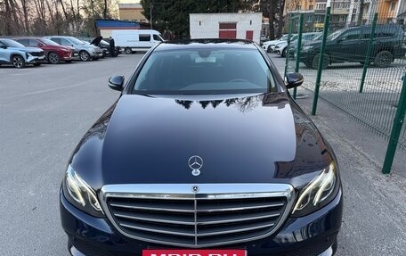 Mercedes-Benz E-Класс, 2017 год, 2 650 000 рублей, 2 фотография
