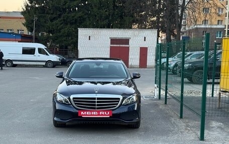 Mercedes-Benz E-Класс, 2017 год, 2 650 000 рублей, 11 фотография